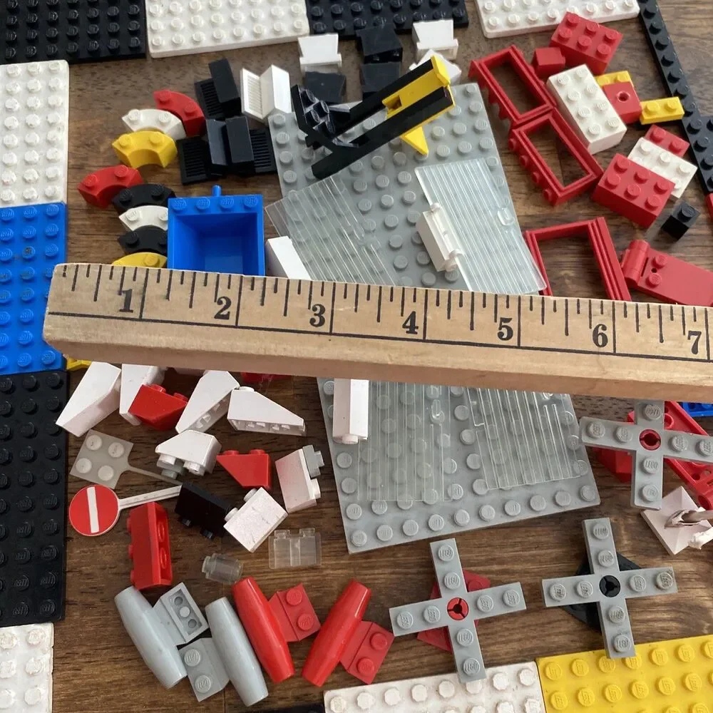 Vintage Lego Lot Flat Helicopter Door Wedge Brick Curve Sign Mixed 90+ Pieces